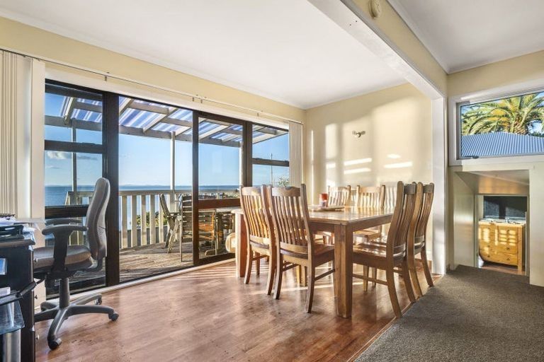 Photo of property in 32b Crispe Road, Clarks Beach, 2122