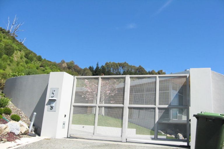 Photo of property in 5 Norwest Way, Atawhai, Nelson, 7010