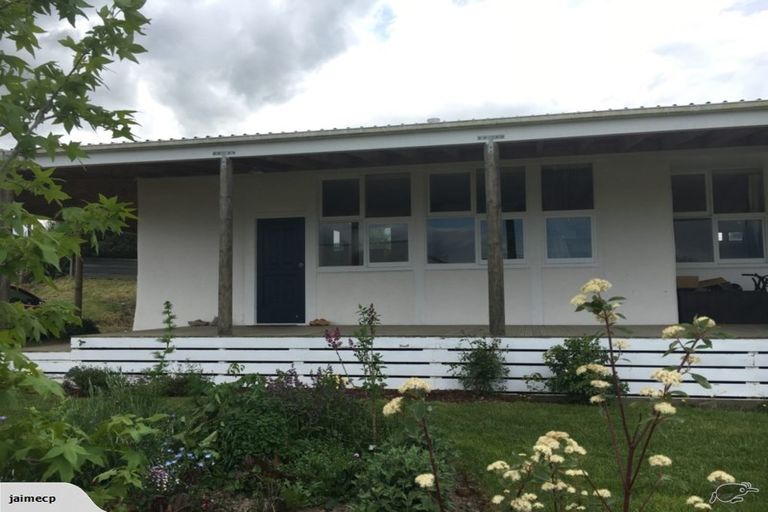 Photo of property in 2 Mcgreevy Street, Waipawa, 4210