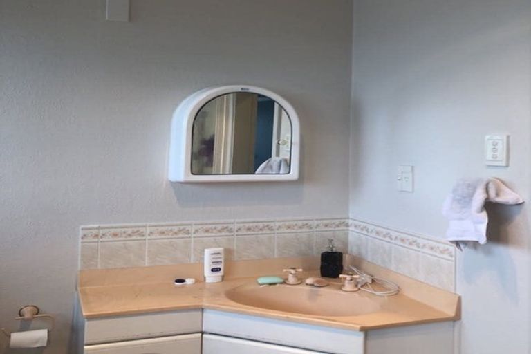 Photo of property in 26 Bidwell Place, Hillmorton, Christchurch, 8025