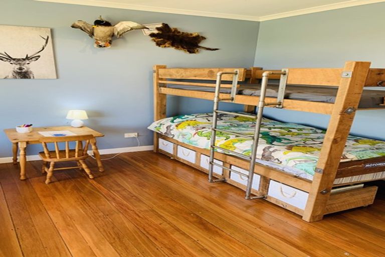 Photo of property in 2320 Awhitu Road, Awhitu, Waiuku, 2684