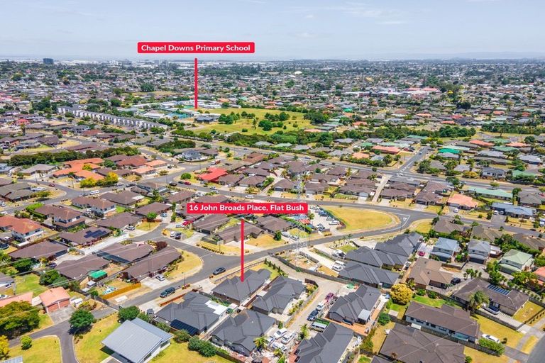 Photo of property in 16 John Broad Place, Flat Bush, Auckland, 2019
