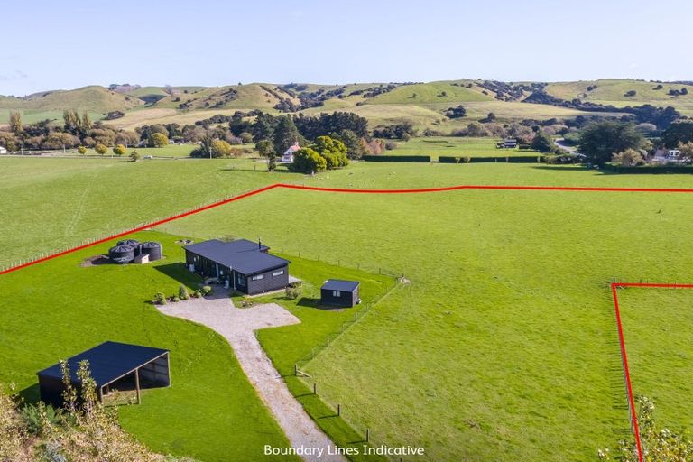 Photo of property in 34 Admiral Road, Gladstone, Masterton, 5883