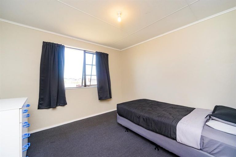 Photo of property in 2 Walton Street, Bulls, 4818