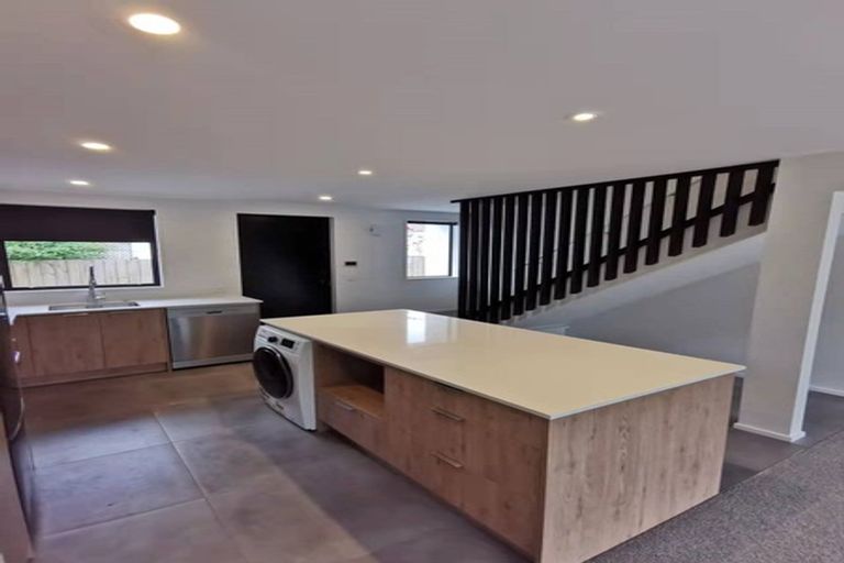 Photo of property in 2/61 Peverel Street, Riccarton, Christchurch, 8041