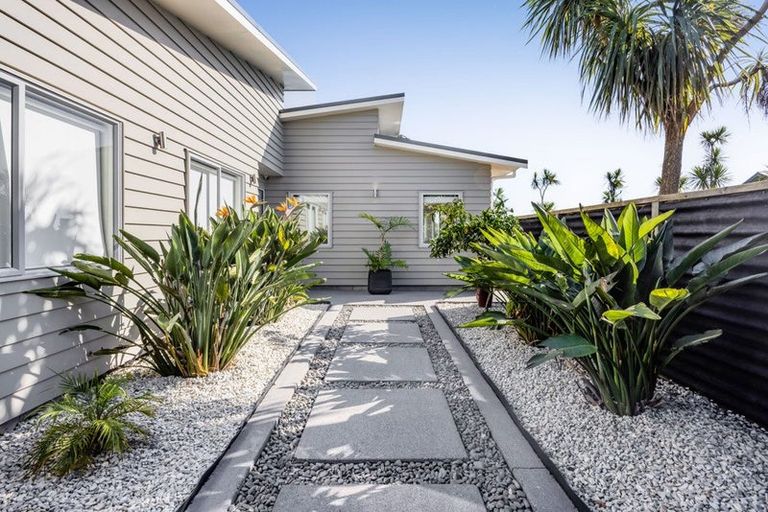Photo of property in 9a Dolphin Parade, Bell Block, New Plymouth, 4312