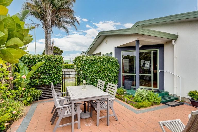 Photo of property in 139 Nelson Crescent, Napier South, Napier, 4110