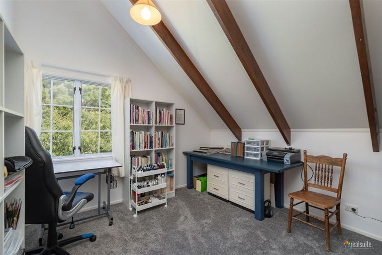 Photo of property in 153b Tirohanga Road, Tirohanga, Lower Hutt, 5010