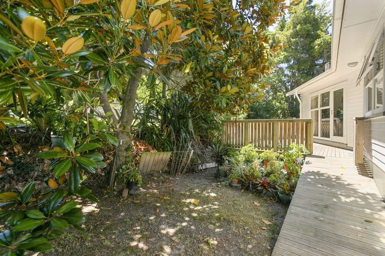 Photo of property in 8 Glenorchy Street, Glen Eden, Auckland, 0602