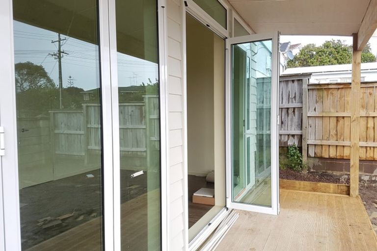 Photo of property in 41 Cockayne Crescent, Sunnynook, Auckland, 0620