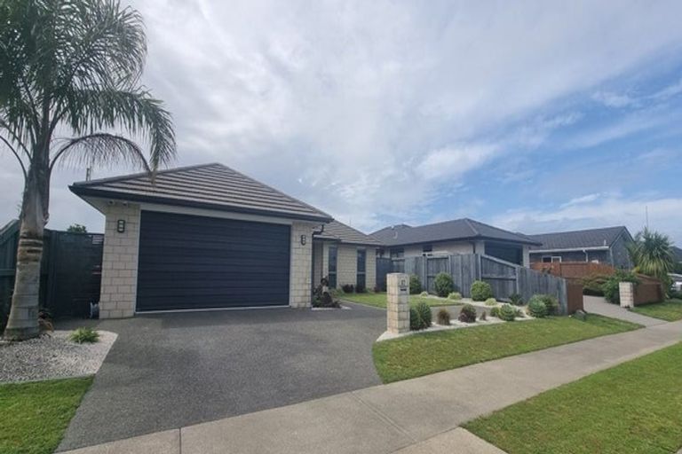 Photo of property in 82 Golden Sands Drive, Papamoa Beach, Papamoa, 3118