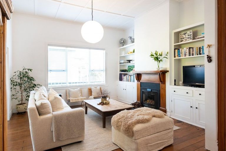 Photo of property in 4 Kinross White Street, Napier South, Napier, 4110