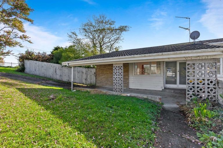 Photo of property in 2 Beswick Place, Birkdale, Auckland, 0626