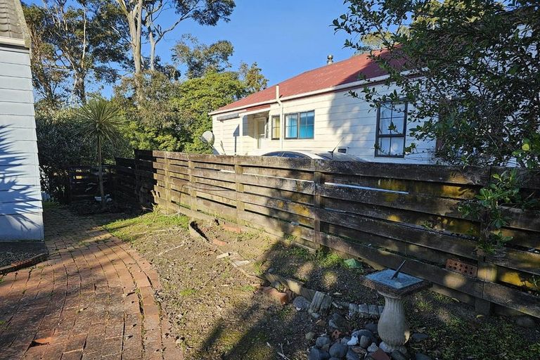 Photo of property in 5 Luanda Drive, Ranui, Auckland, 0612