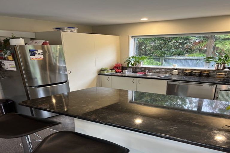 Photo of property in 2/240a Estuary Road, South New Brighton, Christchurch, 8062