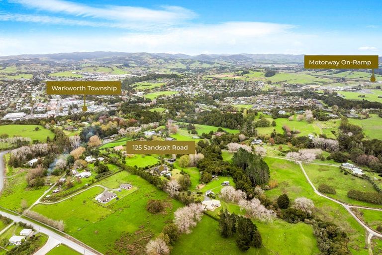 Photo of property in 125 Sandspit Road, Warkworth, 0982