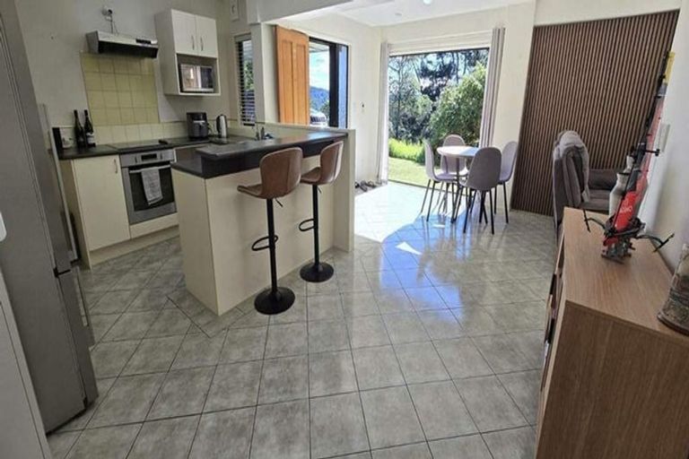 Photo of property in 159 Vaughans Road, Okura, Albany, 0792