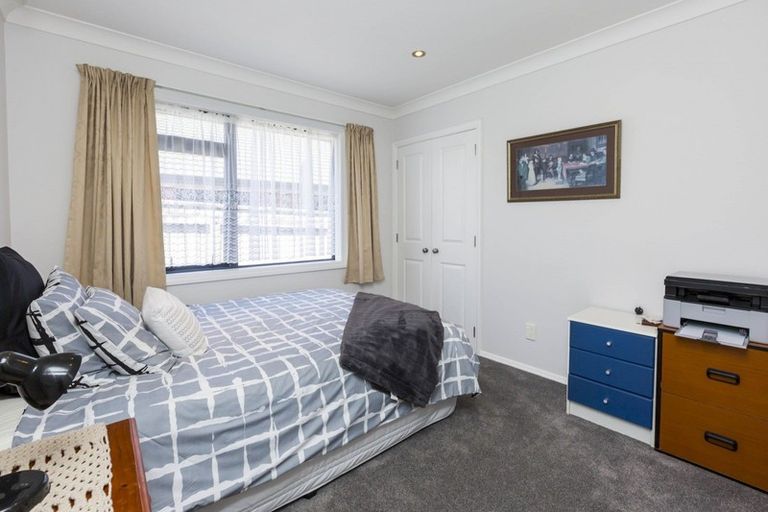 Photo of property in 20 Ormrod Grove, Riverstone Terraces, Upper Hutt, 5018
