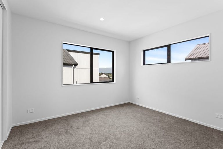 Photo of property in 20 Port Way, Rosehill, Papakura, 2113