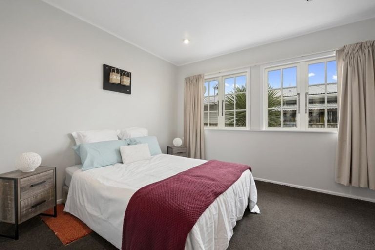 Photo of property in 42 York Street, Moera, Lower Hutt, 5010