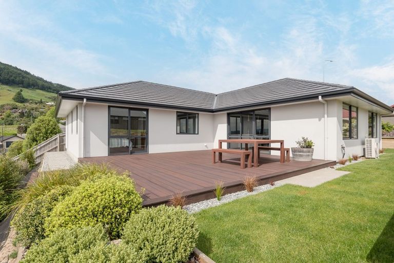 Photo of property in 4 Olympus Way, Richmond, 7020