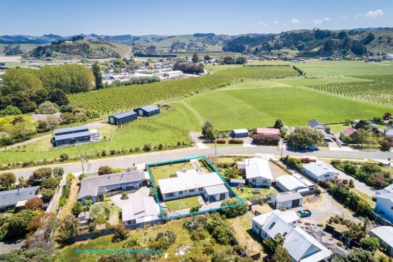 Photo of property in 62 Rogers Road, Bay View, Napier, 4104