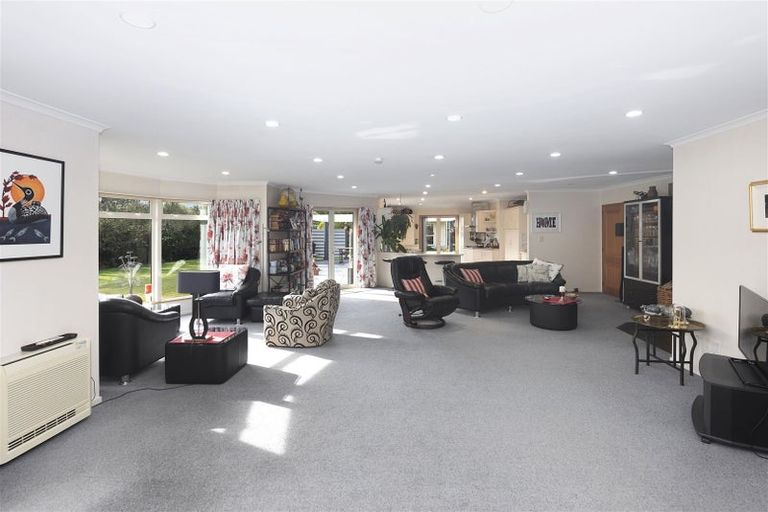 Photo of property in 12 Fairview Briars, Rangiora, 7400