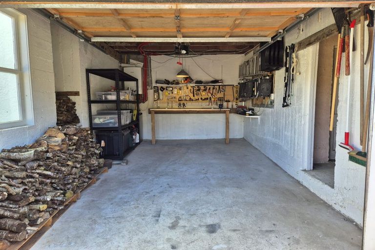 Photo of property in 9 David Crescent, Karori, Wellington, 6012