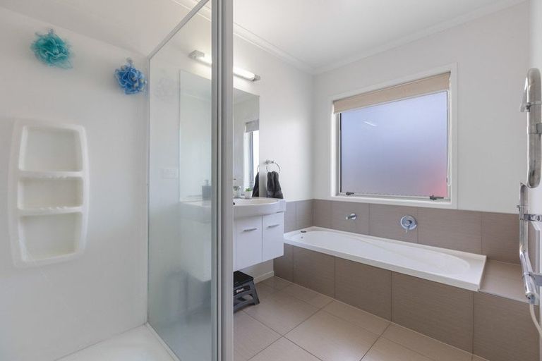 Photo of property in 11 Rawiri Drive, Bell Block, New Plymouth, 4312