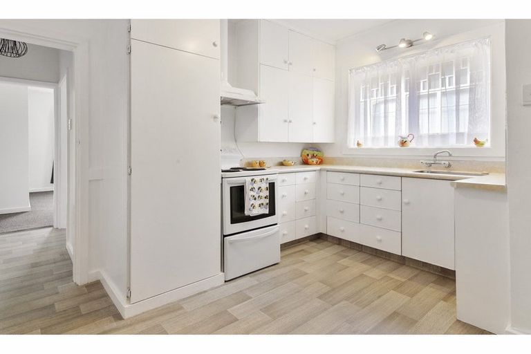 Photo of property in 1/217 Barrington Street, Somerfield, Christchurch, 8024