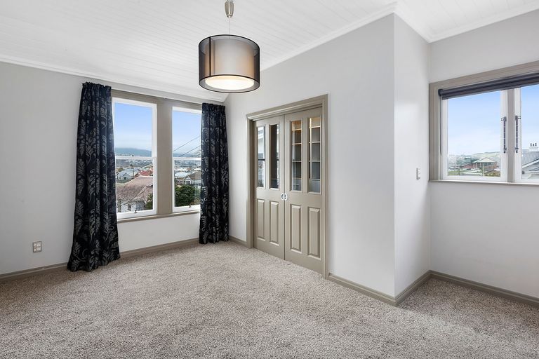 Photo of property in 153 Victoria Road, Saint Clair, Dunedin, 9012