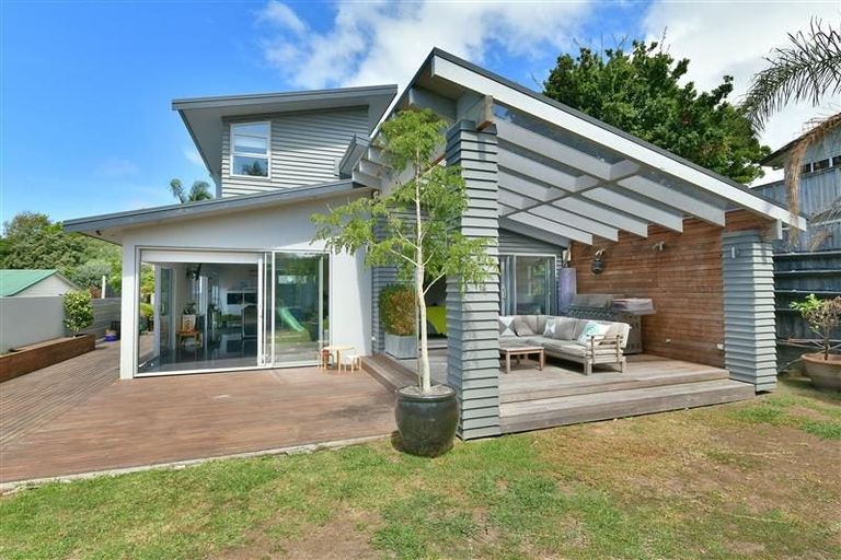 Photo of property in 855 Whangaparaoa Road, Manly, Whangaparaoa, 0930
