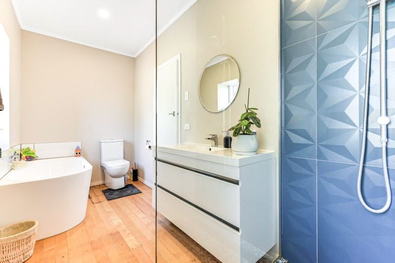 Photo of property in 17 Hinton Avenue, Forest Lake, Hamilton, 3200