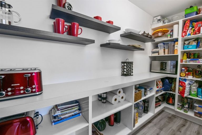 Photo of property in 120 The Boulevard, Papamoa Beach, Papamoa, 3118