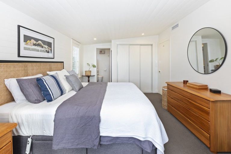 Photo of property in 67 Hackthorne Road, Cashmere, Christchurch, 8022