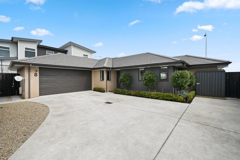 Photo of property in 8 Pragma Rise, Rototuna North, Hamilton, 3210