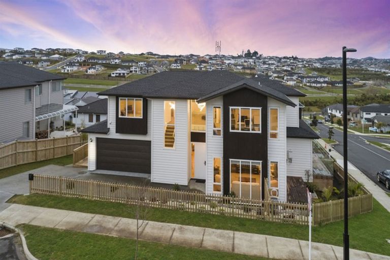 Photo of property in 2 Arriere Lane, Silverdale, 0932