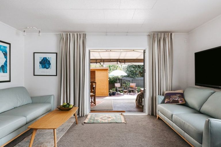 Photo of property in 8 Kaimai Place, Hairini, Tauranga, 3112