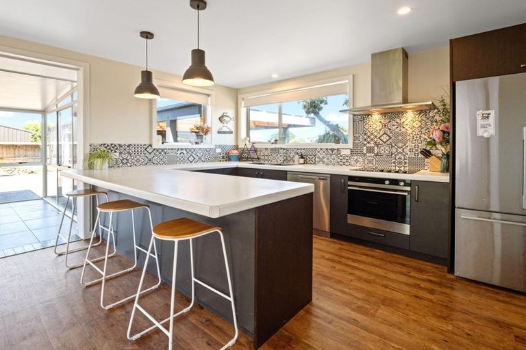 Photo of property in 6 Thurso Place, New Brighton, Christchurch, 8083