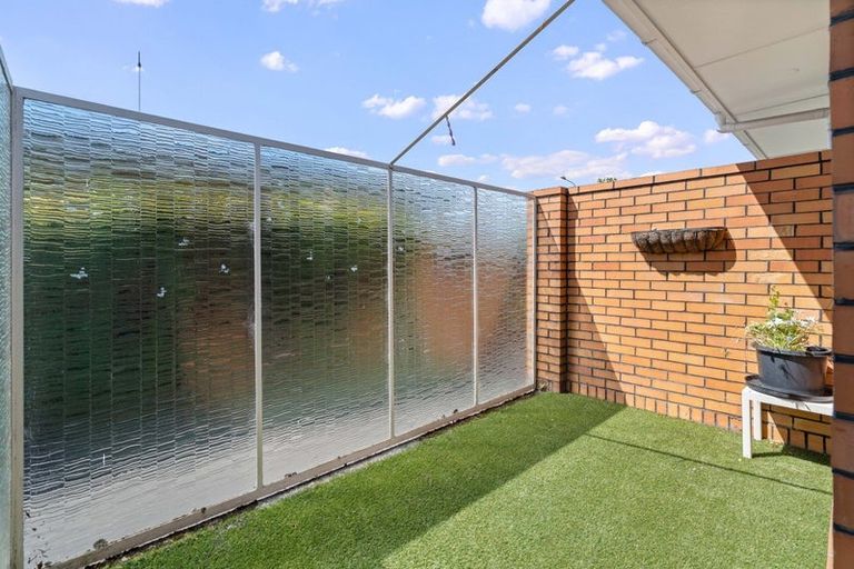 Photo of property in 1/17 Tudor Avenue, Ilam, Christchurch, 8041