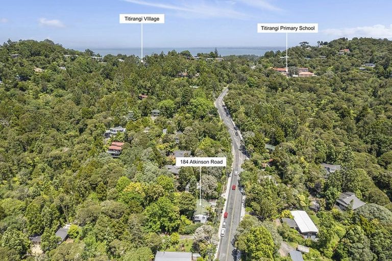 Photo of property in 184 Atkinson Road, Titirangi, Auckland, 0604