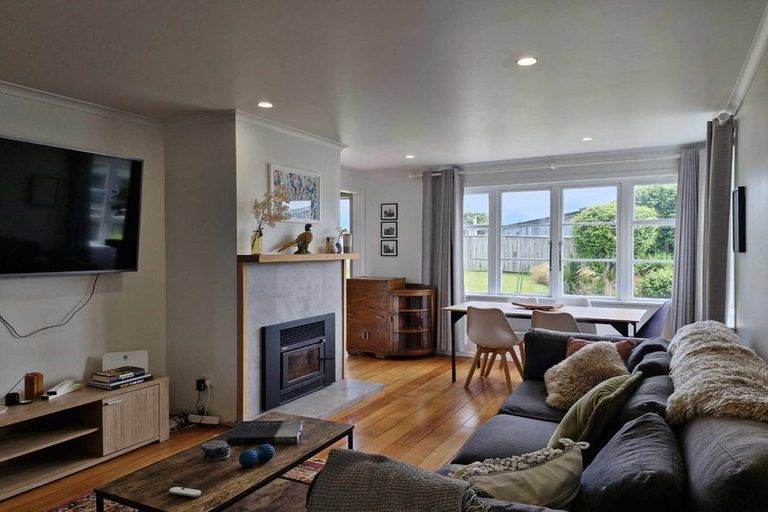 Photo of property in 10 Chard Street, Westown, New Plymouth, 4310