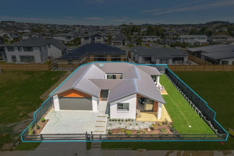 Photo of property in 3 Memory Lane, Silverdale, 0932