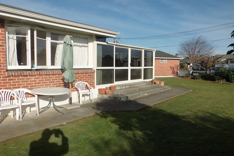 Photo of property in 70 Ormsby Street North, Temuka, 7920