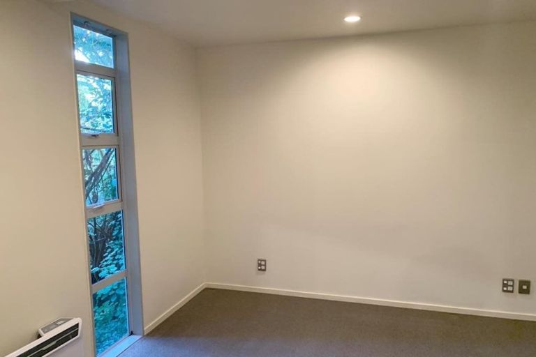 Photo of property in 2 Bendbrook Way, Ngaio, Wellington, 6035