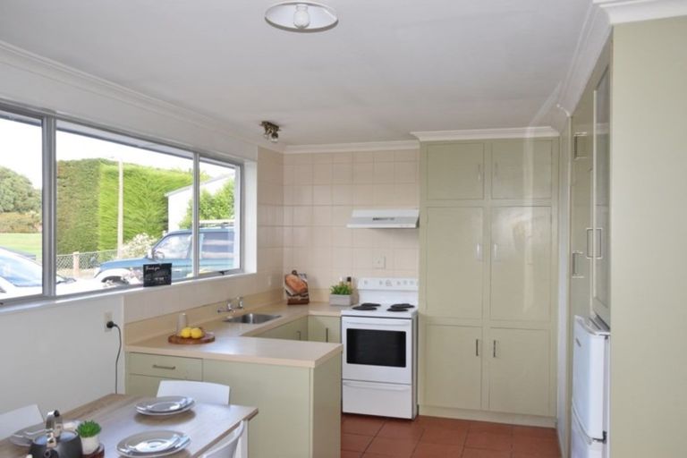 Photo of property in 35 Nichol Street, Heidelberg, Invercargill, 9812