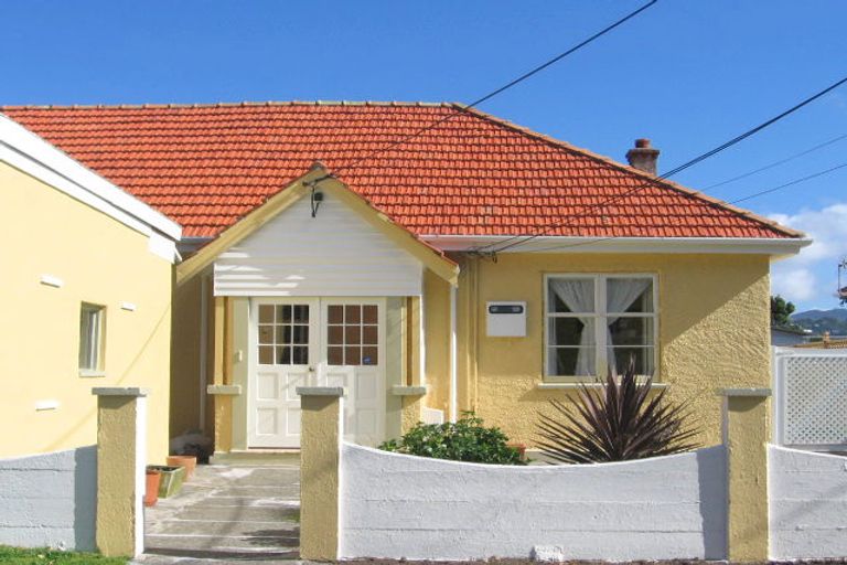 Photo of property in 24 Monorgan Road, Strathmore Park, Wellington, 6022