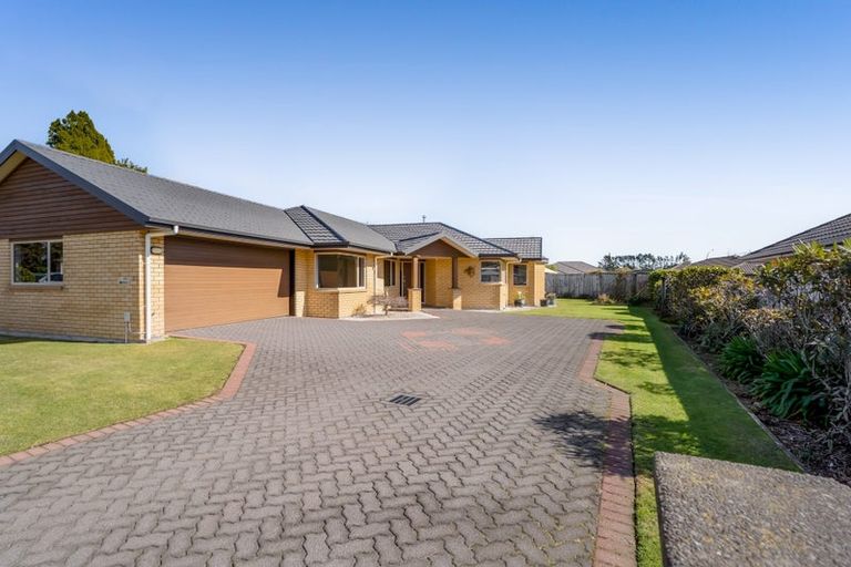 Photo of property in 20 Kahikatea Street, Inglewood, 4330