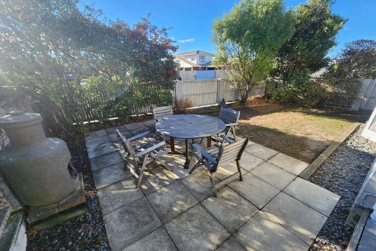 Photo of property in 2/7 Orlando Crescent, Waimairi Beach, Christchurch, 8083