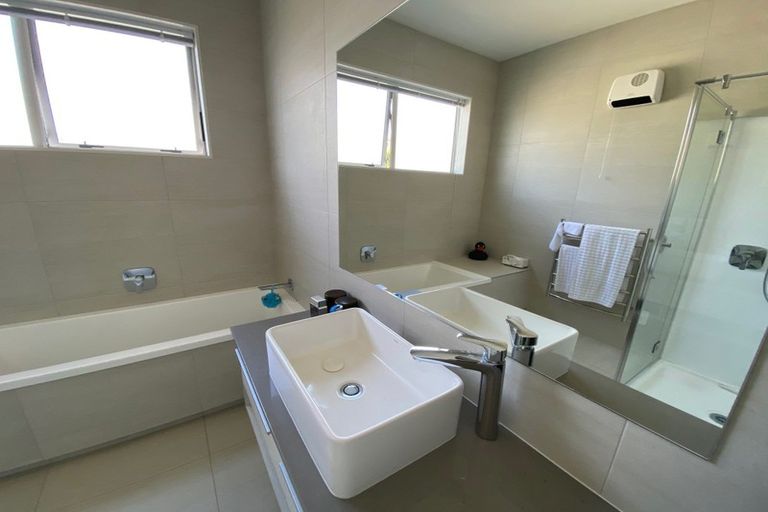 Photo of property in 20 Lydiard Place, Beachlands, Auckland, 2018